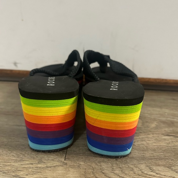 Rocketdog rainbow platform flip flops - Picture 4 of 4